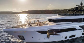 Custom Line Navetta 42 Cruising