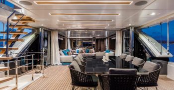 Custom Line Navetta 42 Main Deck