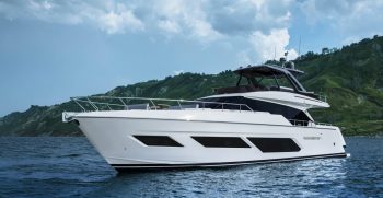 Ferretti Yachts 720 Cruising