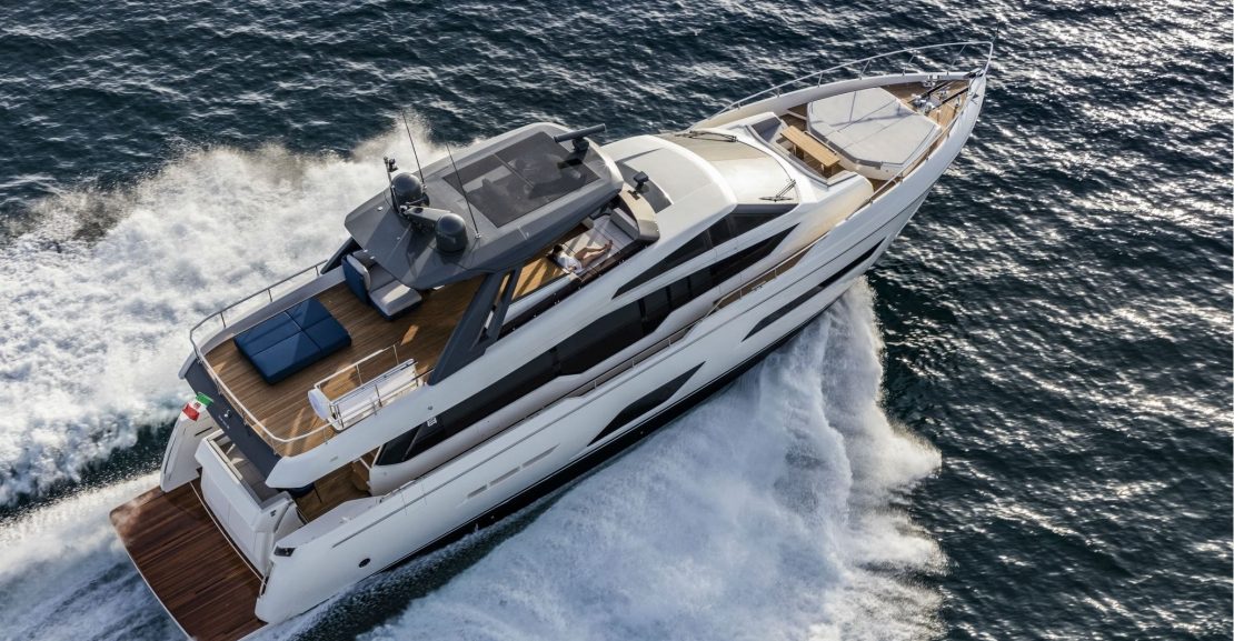 Ferretti Yachts 780 Cruising