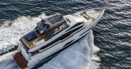 Ferretti Yachts 780